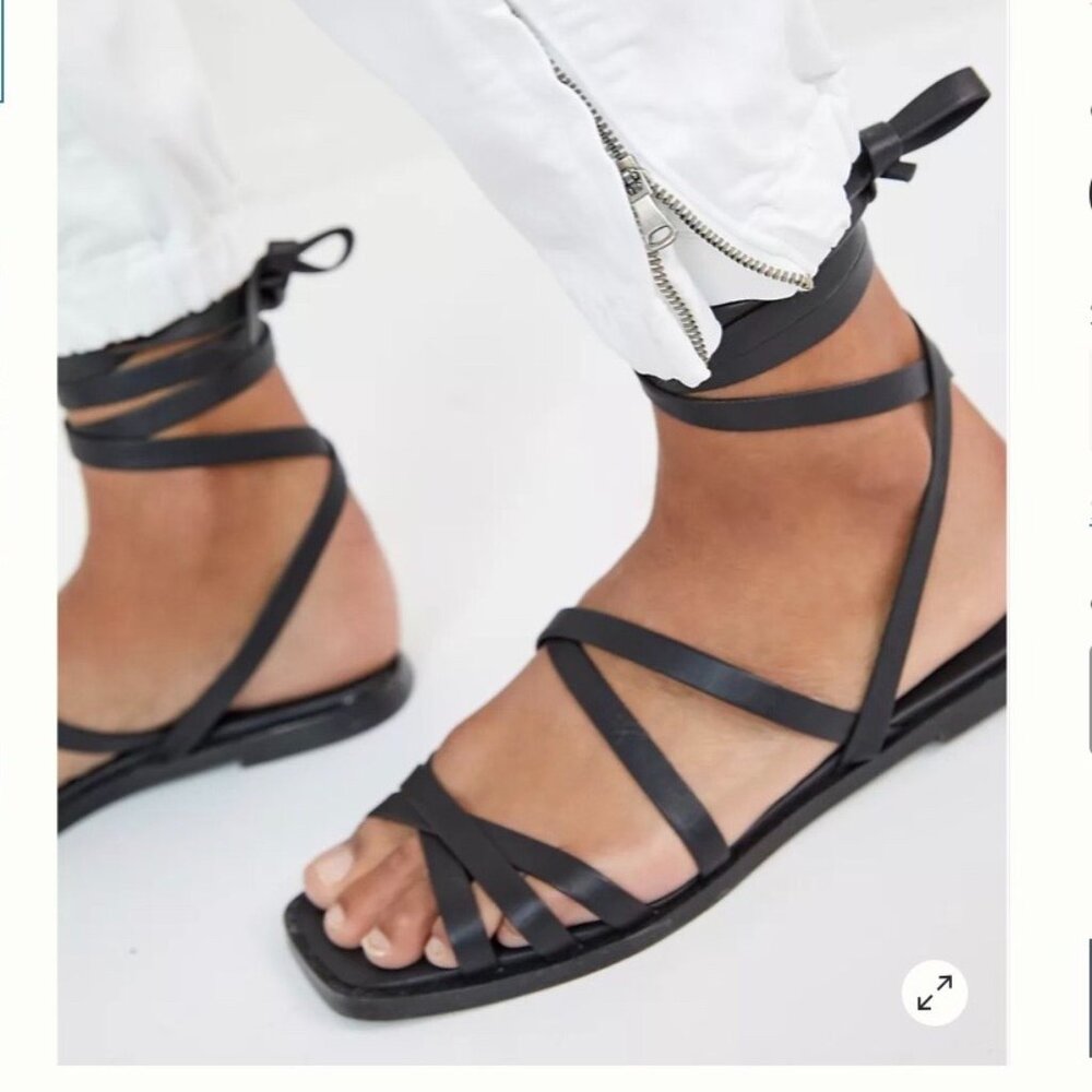 NIB Women's Alohas Element Sandal in Black Size 38 - Picture 5 of 5